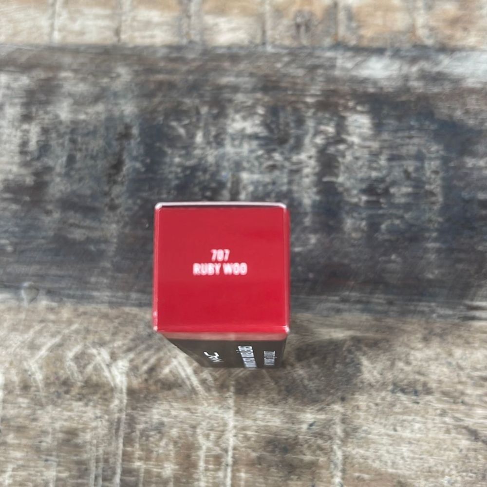 MAC Retro Matte Lipstick 707 Rudy Woo - Picture 3 of 3